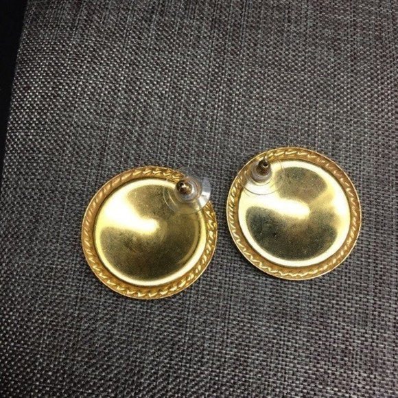 Retro Swirl Pierced Earrings Red Enamel Round Gold Rope Edge - Picture 3 of 4